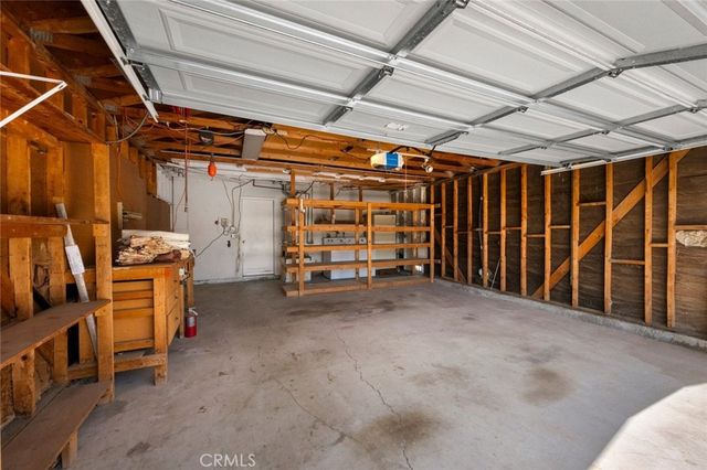 2994 La Verne, Highland, CA 92346