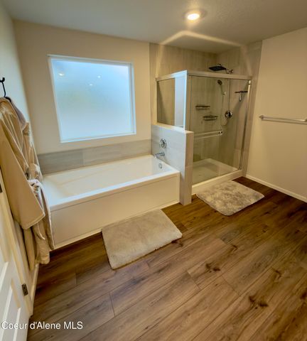 457 E Burdock LOOP, Hayden, ID 83835