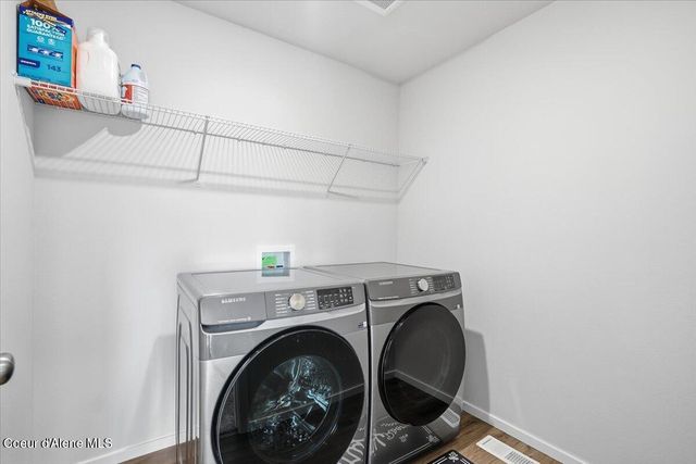 457 E Burdock LOOP, Hayden, ID 83835