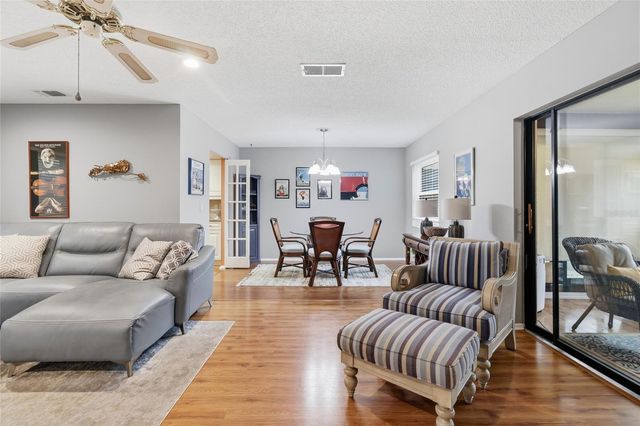 3191 GLEN ELYN BOULEVARD 4, Sarasota, FL 34237