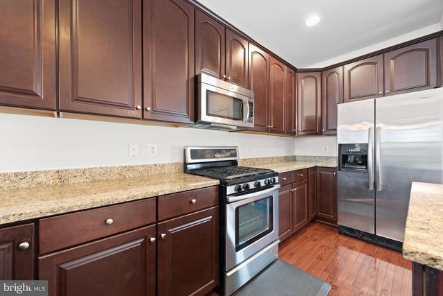 22716 PARKLAND FARMS TER, Brambleton, VA 20148