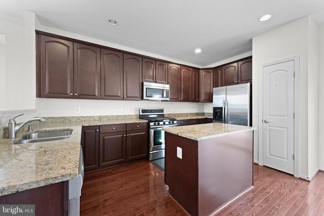 22716 PARKLAND FARMS TER, Brambleton, VA 20148