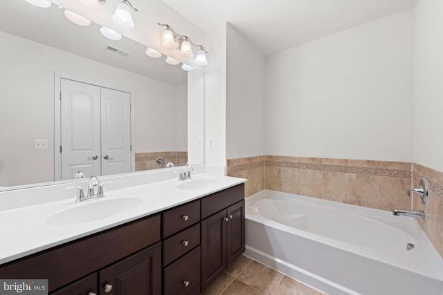 22716 PARKLAND FARMS TER, Brambleton, VA 20148