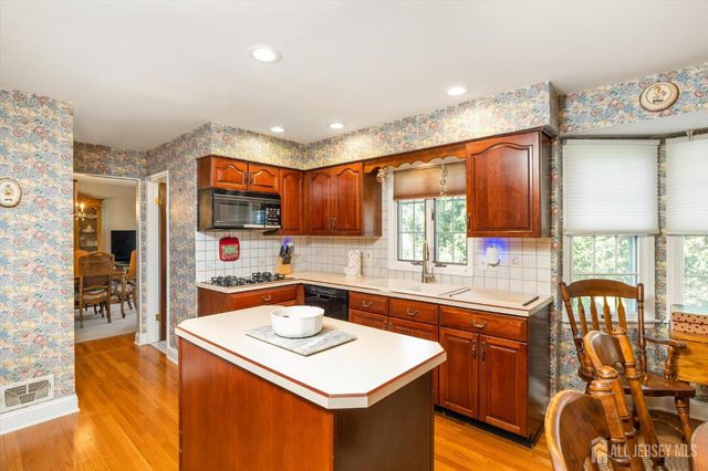 176 Clay Street, Milltown, NJ 08850