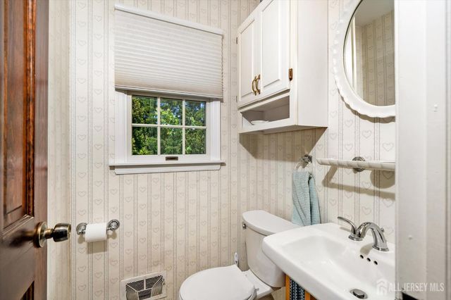 176 Clay Street, Milltown, NJ 08850