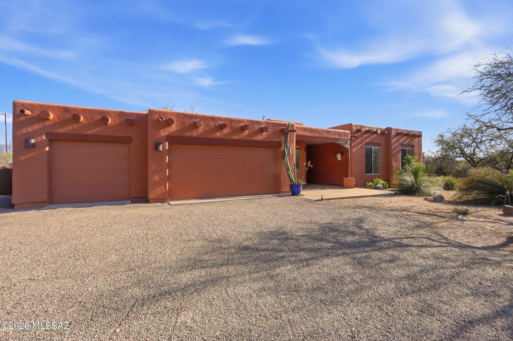 10250 E Winding Trail, Tucson, AZ 85749