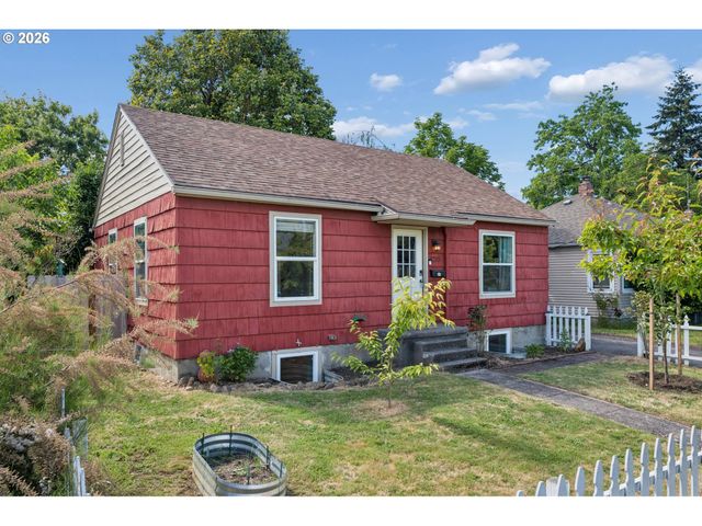 1215 Ne 81ST Ave, Portland, OR 97213