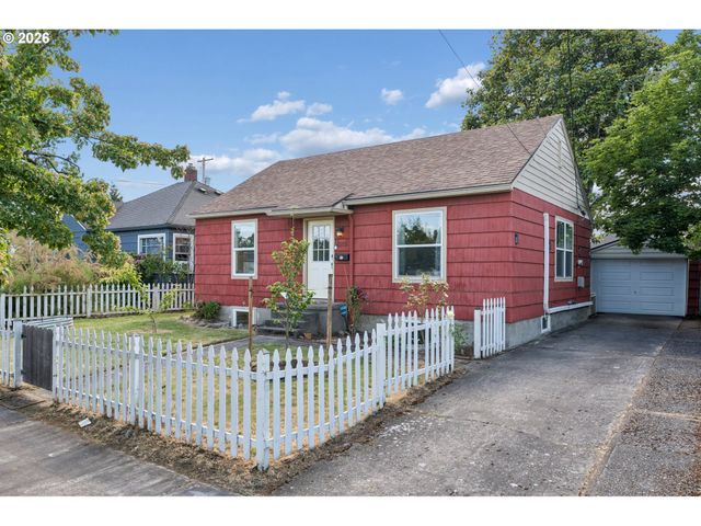 1215 Ne 81ST Ave, Portland, OR 97213