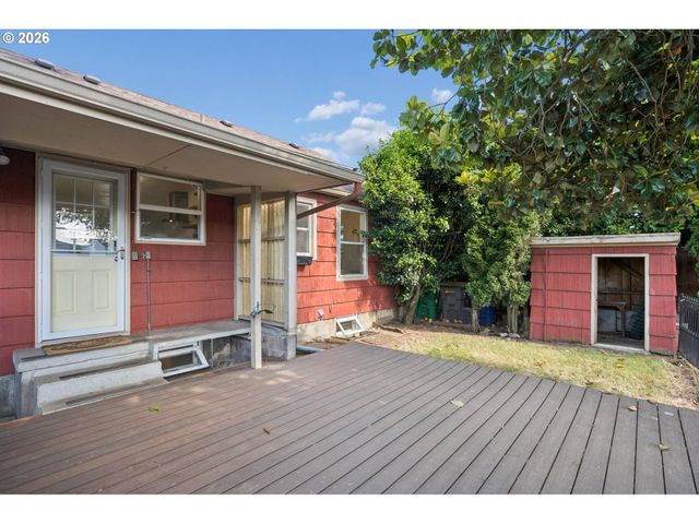 1215 Ne 81ST Ave, Portland, OR 97213
