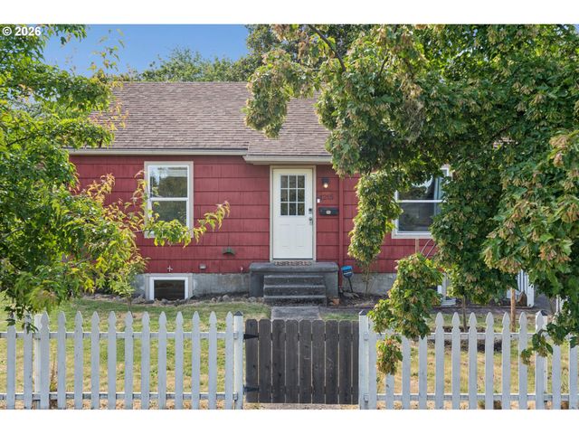 1215 Ne 81ST Ave, Portland, OR 97213