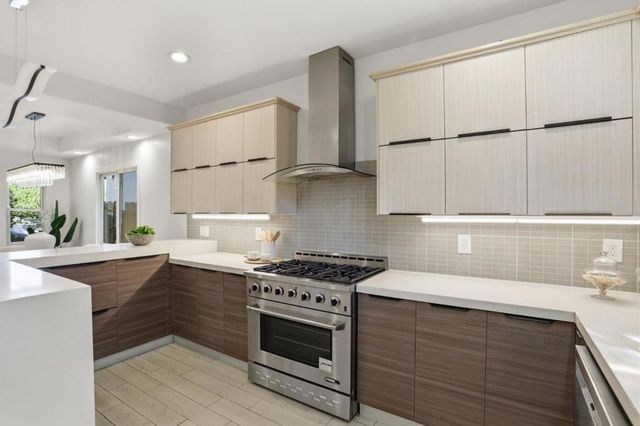 933 Felicidad Court, San Jose, CA 95117