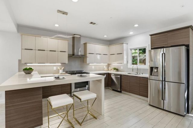 933 Felicidad Court, San Jose, CA 95117