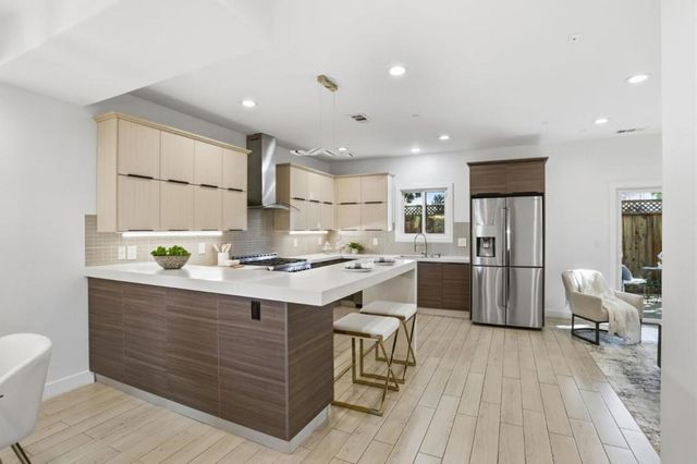 933 Felicidad Court, San Jose, CA 95117