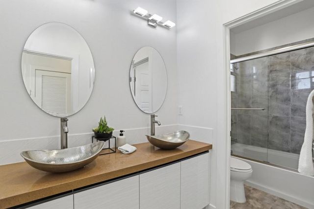 933 Felicidad Court, San Jose, CA 95117