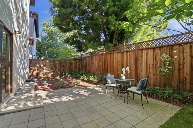 933 Felicidad Court, San Jose, CA 95117