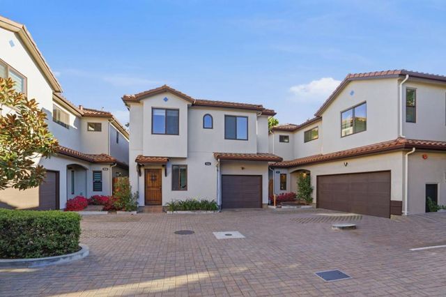 933 Felicidad Court, San Jose, CA 95117