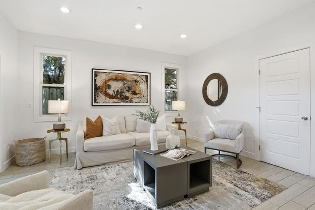 933 Felicidad Court, San Jose, CA 95117