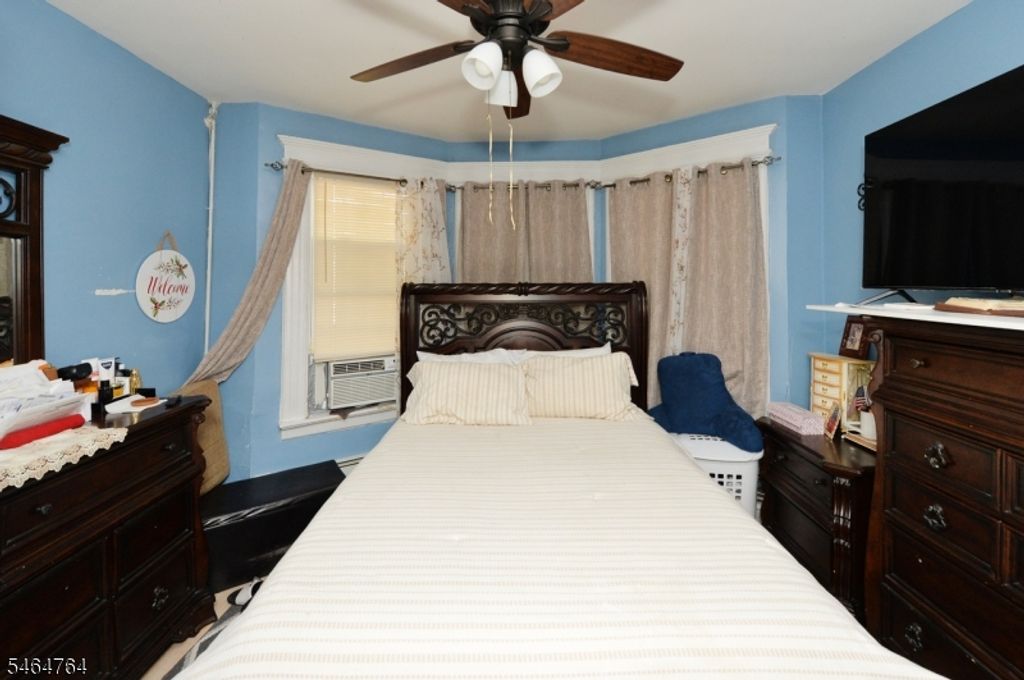 150 Elwood Ave, Newark City, NJ 07104 — photo 3