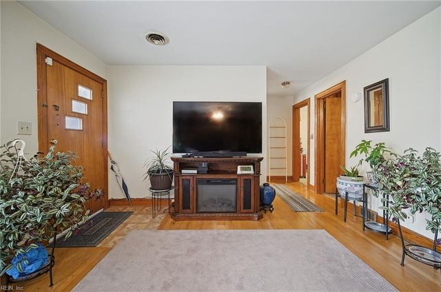 2012 Wyoming AVE, Portsmouth, VA 23701