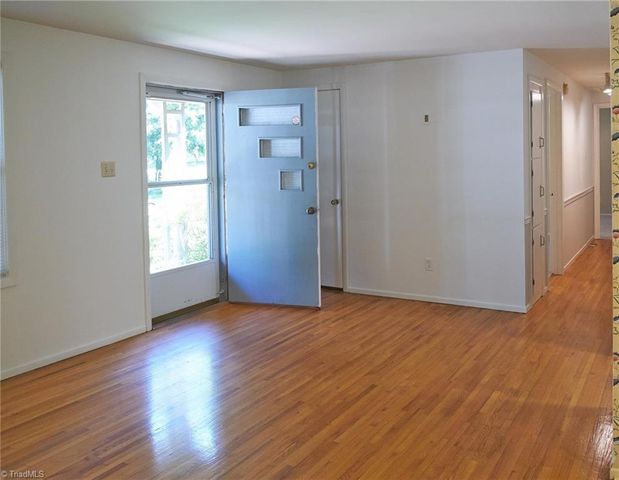 116 Bridlewood Avenue, High Point, NC 27265