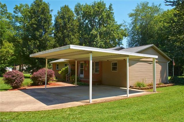 116 Bridlewood Avenue, High Point, NC 27265