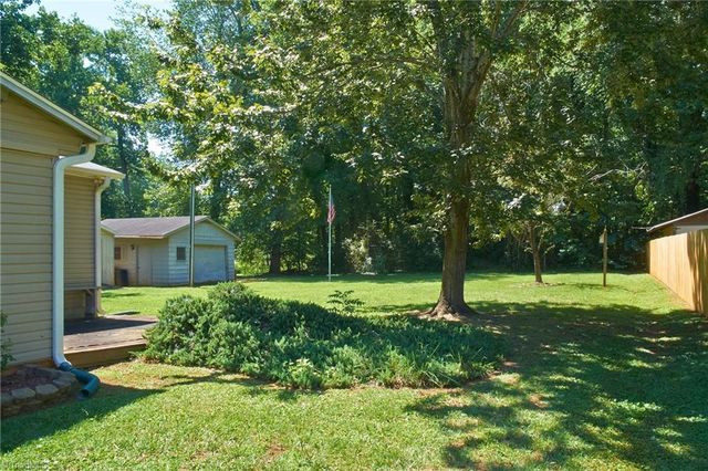 116 Bridlewood Avenue, High Point, NC 27265