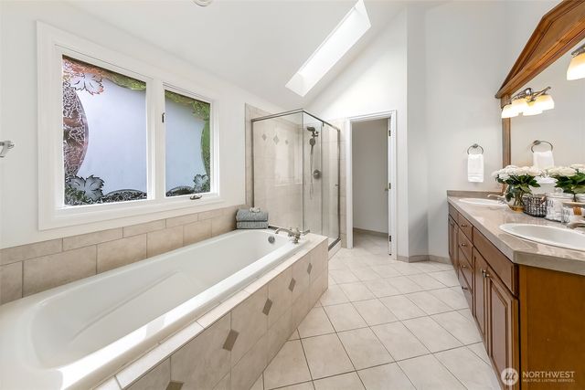 1911 224th Place NE, Sammamish, WA 98074