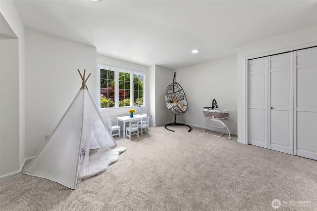1911 224th Place NE, Sammamish, WA 98074