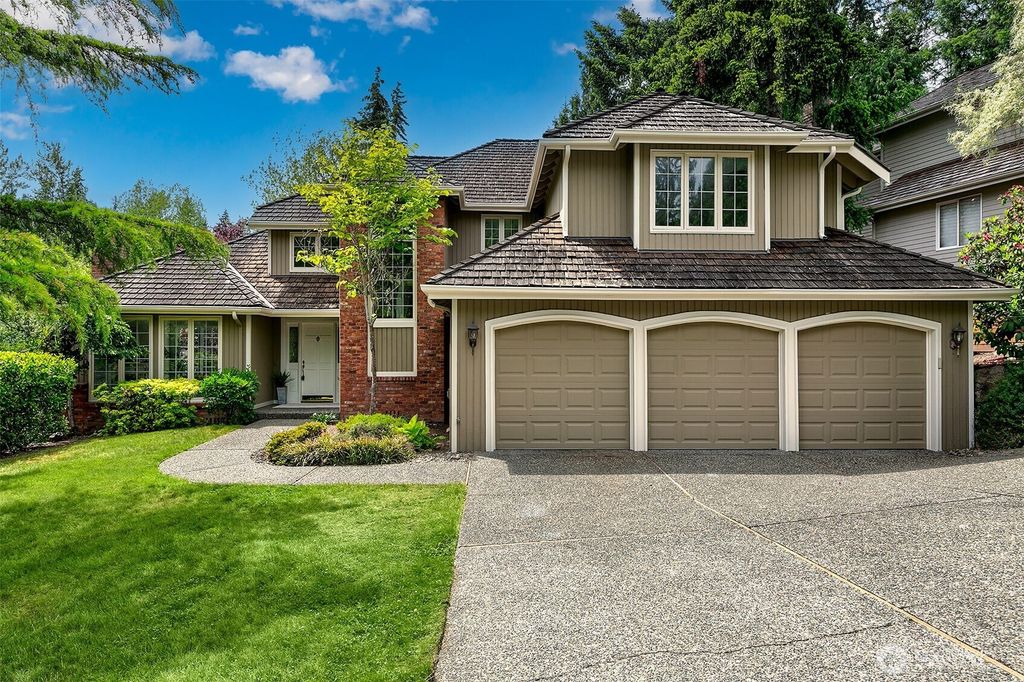 1911 224th Place NE, Sammamish, WA 98074
