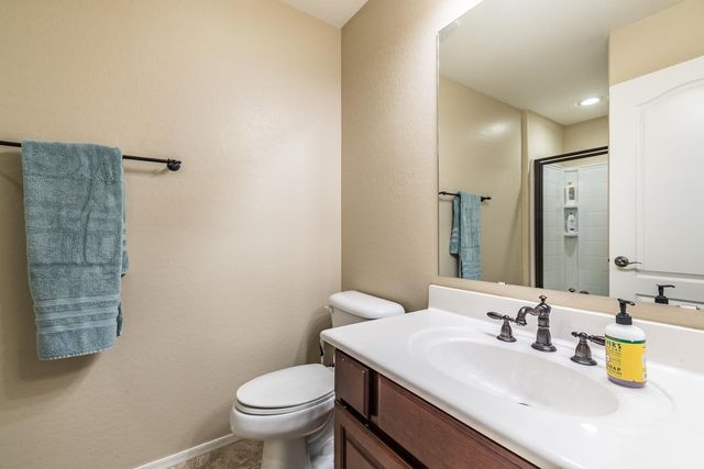 1628 E Canyon Creek Drive, Gilbert, AZ 85295