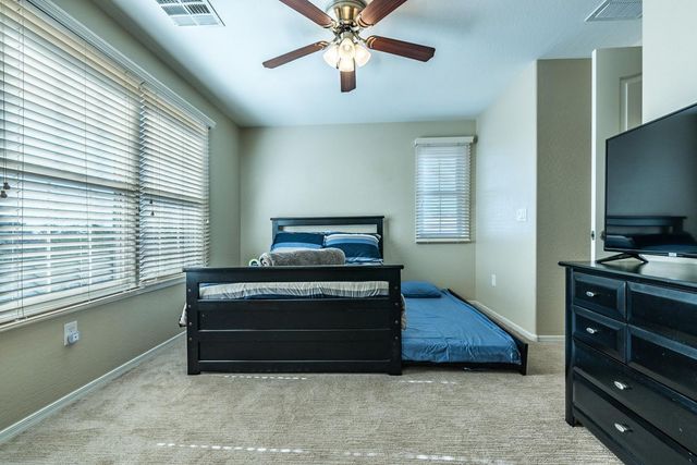1628 E Canyon Creek Drive, Gilbert, AZ 85295