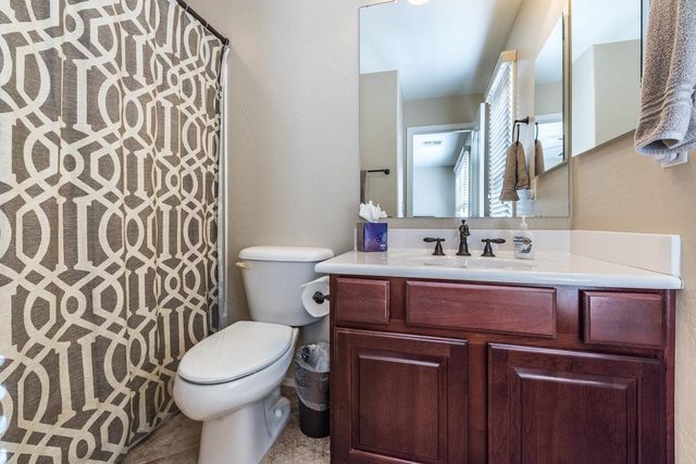 1628 E Canyon Creek Drive, Gilbert, AZ 85295