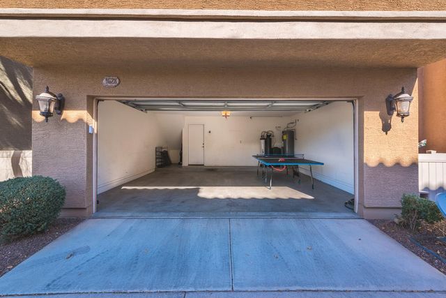 1628 E Canyon Creek Drive, Gilbert, AZ 85295