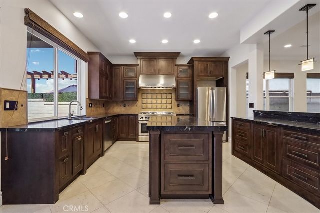 9 Raleigh Court, Coto De Caza, CA 92679