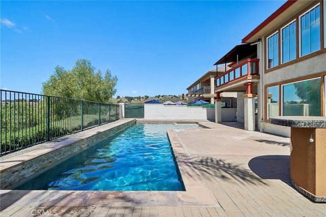 9 Raleigh Court, Coto De Caza, CA 92679