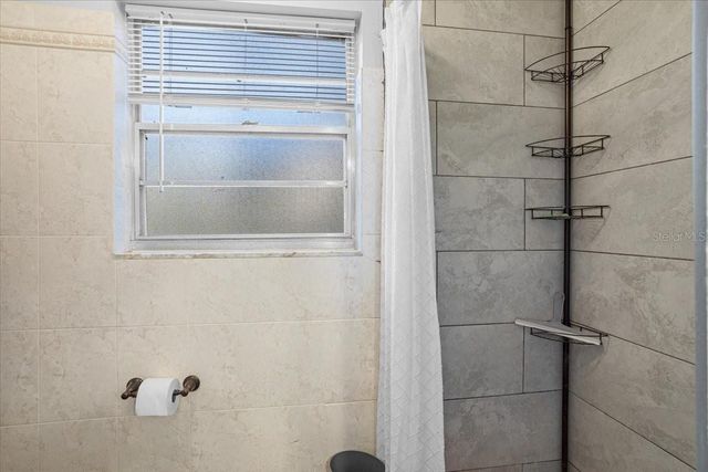 425 NW 79TH DRIVE, Gainesville, FL 32607