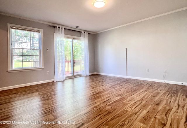 159 Tanglewood Place, Morganville, NJ 07751