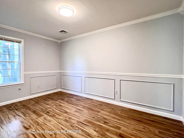 159 Tanglewood Place, Morganville, NJ 07751