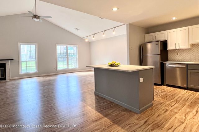 159 Tanglewood Place, Morganville, NJ 07751