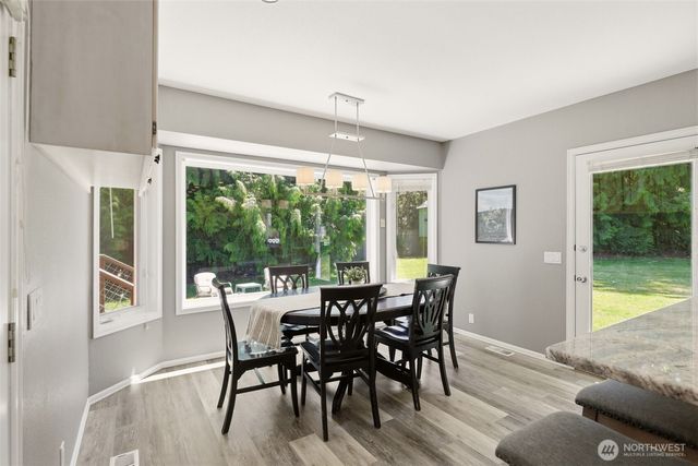 4225 Montgomery Place, Mount Vernon, WA 98274