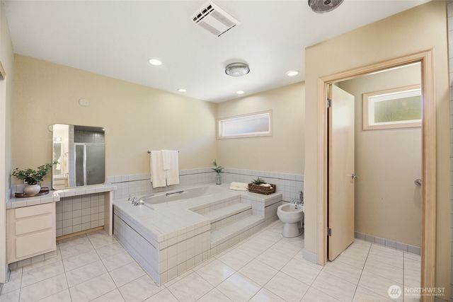 4225 Montgomery Place, Mount Vernon, WA 98274