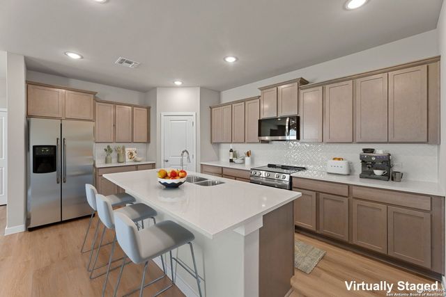 13215 CHANUTE FIELD DR, San Antonio, TX 78253