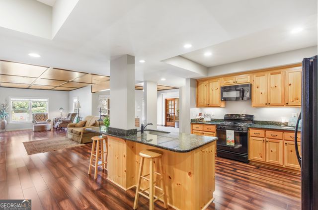 154 Gold Leaf Trail, Powder Springs, GA 30127