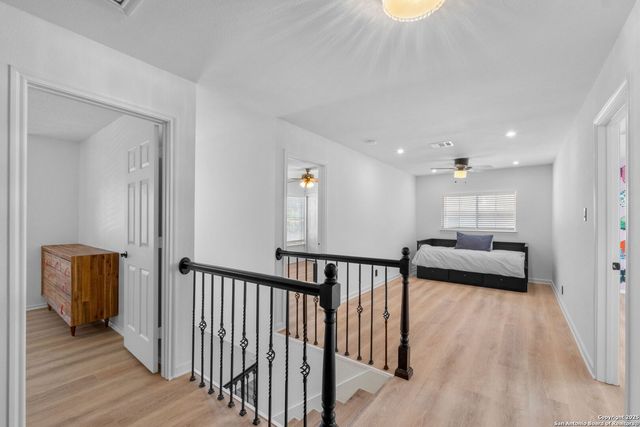 4210 Knollbluff, San Antonio, TX 78247