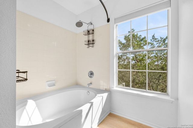 4210 Knollbluff, San Antonio, TX 78247