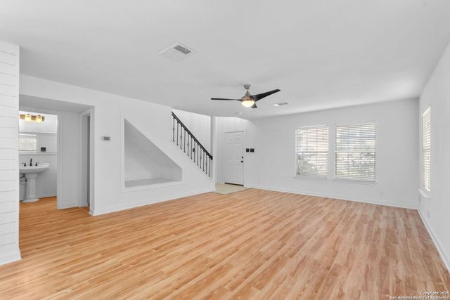 4210 Knollbluff, San Antonio, TX 78247