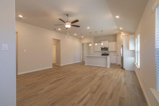 205 Windstar RD, Liberty Hill, TX 78642