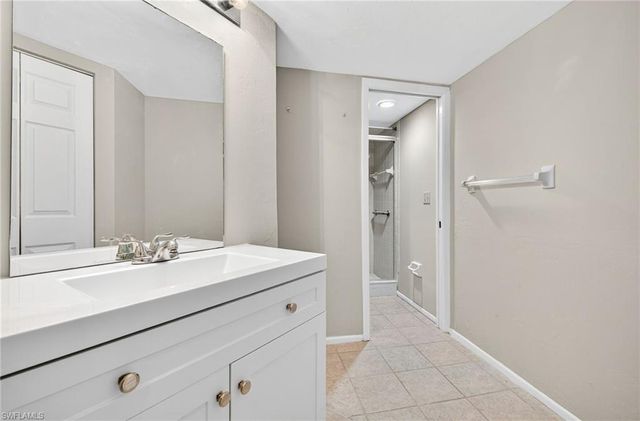 9635 Eaton Gardens LN # 104, Fort Myers, FL 33919