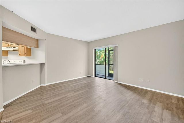 9635 Eaton Gardens LN # 104, Fort Myers, FL 33919