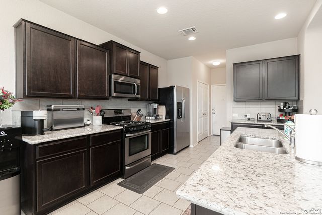 608 Smooth Wine, Cibolo, TX 78108